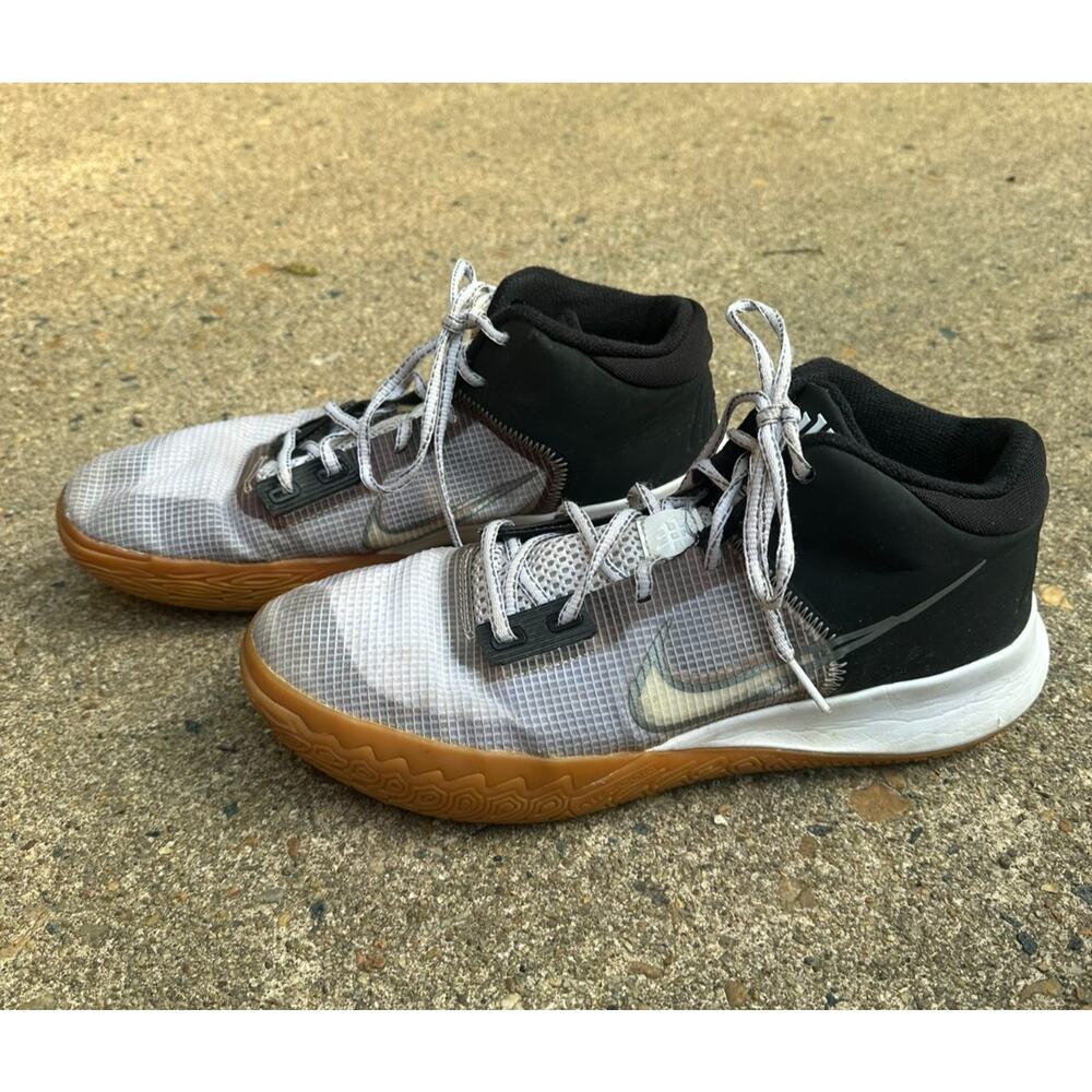 Nike Kyrie Flytrap 4 Men's Basketball Shoes Size 11 CT1972-006 Black White Used